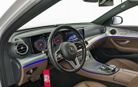 Mercedes-Benz E-Класс, 2020 год, 3 550 000 рублей, 17 фотография