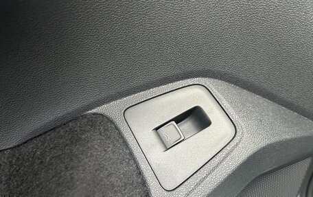 Volkswagen Tiguan II, 2020 год, 2 640 000 рублей, 12 фотография