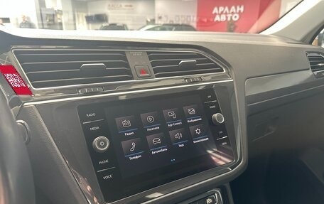 Volkswagen Tiguan II, 2020 год, 2 640 000 рублей, 20 фотография