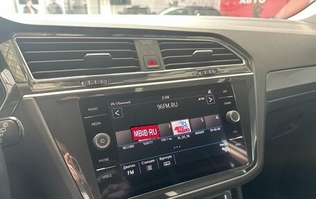 Volkswagen Tiguan II, 2020 год, 2 640 000 рублей, 21 фотография