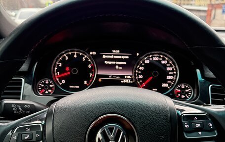 Volkswagen Touareg III, 2011 год, 1 550 000 рублей, 6 фотография