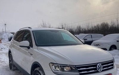 Volkswagen Tiguan II, 2020 год, 3 050 000 рублей, 1 фотография