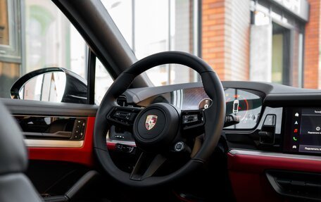 Porsche Cayenne III, 2025 год, 17 450 000 рублей, 24 фотография