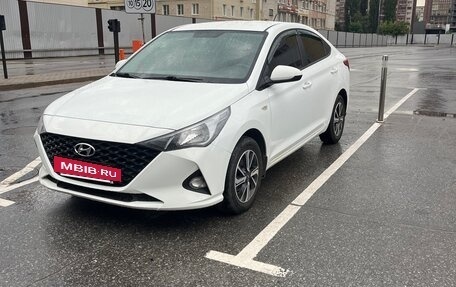 Hyundai Solaris II рестайлинг, 2020 год, 1 400 000 рублей, 2 фотография