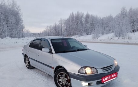 Toyota Avensis III рестайлинг, 2000 год, 225 000 рублей, 3 фотография