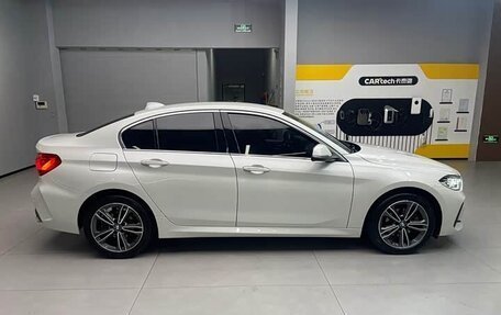 BMW 1 серия, 2021 год, 1 590 000 рублей, 7 фотография