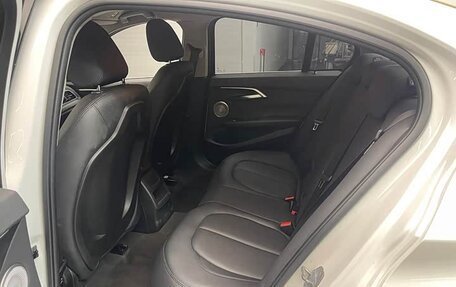 BMW 1 серия, 2021 год, 1 590 000 рублей, 11 фотография