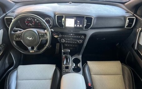 KIA Sportage IV рестайлинг, 2017 год, 2 000 000 рублей, 2 фотография