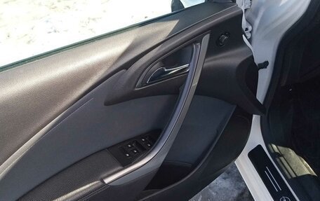 Opel Astra J, 2013 год, 1 000 000 рублей, 9 фотография