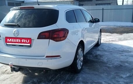 Opel Astra J, 2013 год, 1 000 000 рублей, 6 фотография