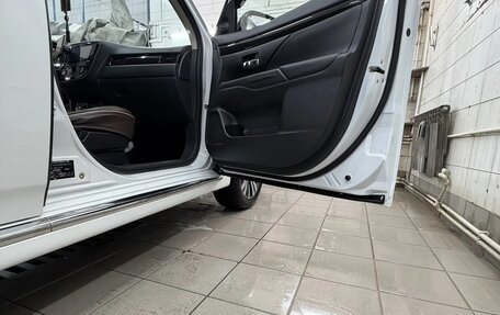 Mitsubishi Outlander III рестайлинг 3, 2022 год, 2 660 000 рублей, 39 фотография