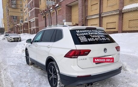 Volkswagen Tiguan II, 2020 год, 3 050 000 рублей, 2 фотография