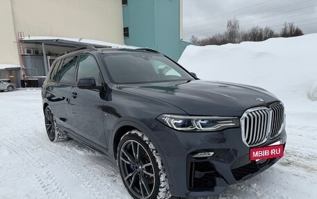 BMW X7, 2022 год, 12 000 000 рублей, 2 фотография