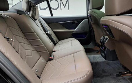 BMW 5 серия, 2025 год, 8 300 000 рублей, 7 фотография
