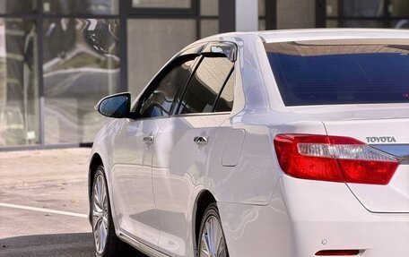 Toyota Camry, 2013 год, 1 690 000 рублей, 4 фотография