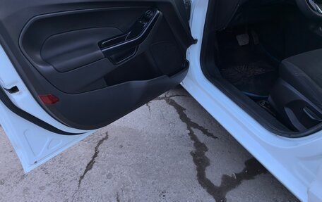 Ford Fiesta, 2015 год, 645 000 рублей, 16 фотография