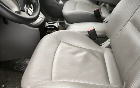 Hyundai Grand Starex Grand Starex I рестайлинг 2, 2014 год, 2 000 000 рублей, 9 фотография