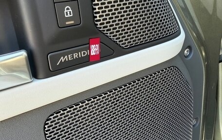 Land Rover Defender II, 2021 год, 7 990 000 рублей, 13 фотография