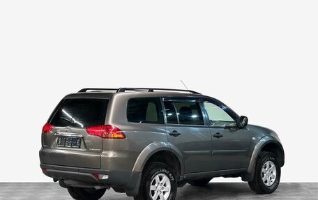 Mitsubishi Pajero Sport II рестайлинг, 2012 год, 1 815 000 рублей, 3 фотография