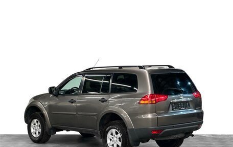 Mitsubishi Pajero Sport II рестайлинг, 2012 год, 1 815 000 рублей, 4 фотография