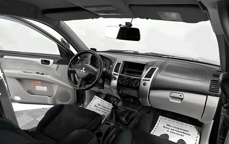 Mitsubishi Pajero Sport II рестайлинг, 2012 год, 1 815 000 рублей, 12 фотография