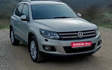 Volkswagen Tiguan I, 2012 год, 950 000 рублей, 2 фотография
