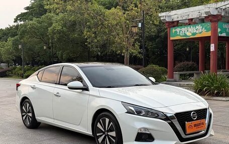 Nissan Altima VI (L34), 2022 год, 1 999 001 рублей, 3 фотография