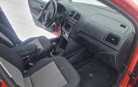 Volkswagen Polo VI (EU Market), 2010 год, 650 000 рублей, 18 фотография