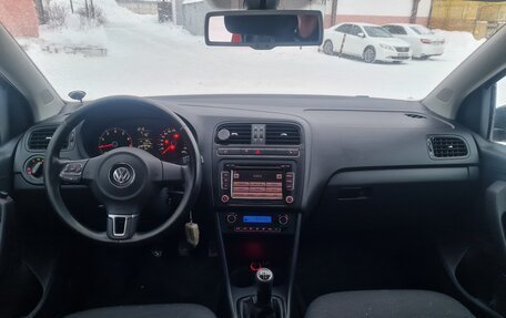 Volkswagen Polo VI (EU Market), 2010 год, 650 000 рублей, 20 фотография