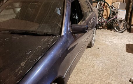 Mercedes-Benz C-Класс, 1995 год, 185 000 рублей, 2 фотография