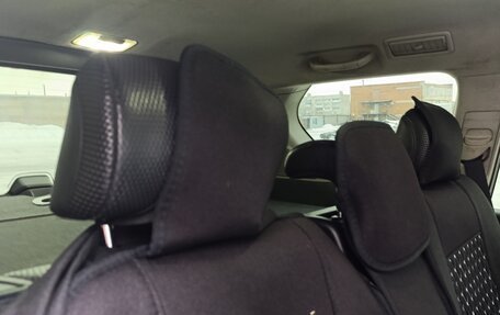 Toyota Land Cruiser Prado 150 рестайлинг 2, 2010 год, 3 300 000 рублей, 9 фотография