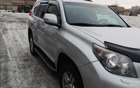 Toyota Land Cruiser Prado 150 рестайлинг 2, 2010 год, 3 300 000 рублей, 25 фотография