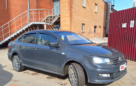 Volkswagen Polo VI (EU Market), 2015 год, 415 000 рублей, 2 фотография