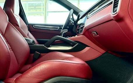 Porsche Cayenne III, 2018 год, 9 750 000 рублей, 26 фотография