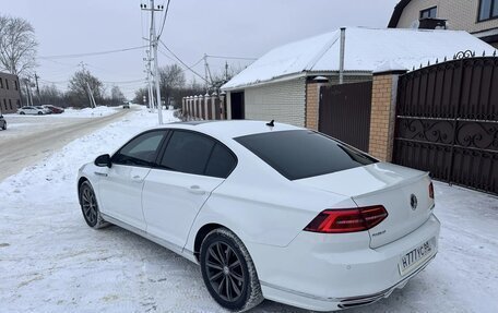 Volkswagen Passat B8 рестайлинг, 2015 год, 1 980 000 рублей, 9 фотография