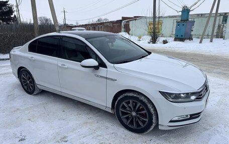 Volkswagen Passat B8 рестайлинг, 2015 год, 1 980 000 рублей, 13 фотография