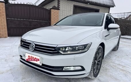 Volkswagen Passat B8 рестайлинг, 2015 год, 1 980 000 рублей, 17 фотография