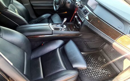 BMW 7 серия, 2011 год, 1 650 000 рублей, 9 фотография