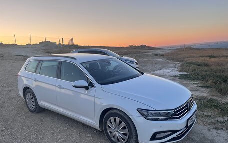 Volkswagen Passat B8 рестайлинг, 2020 год, 2 600 000 рублей, 5 фотография