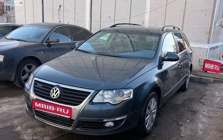 Volkswagen Passat B6, 2010 год, 635 000 рублей, 3 фотография
