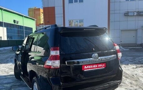 Toyota Land Cruiser Prado 150 рестайлинг 2, 2015 год, 4 350 000 рублей, 3 фотография
