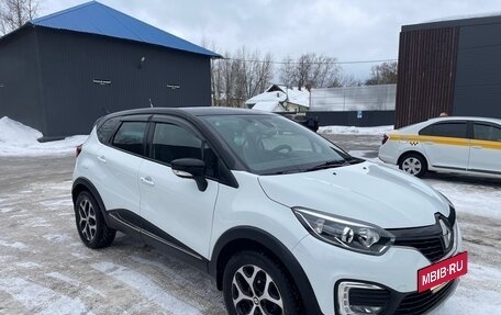 Renault Kaptur I рестайлинг, 2018 год, 1 680 000 рублей, 2 фотография