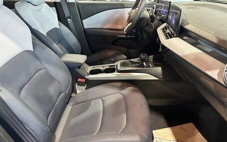 Chevrolet Monza, 2023 год, 1 850 000 рублей, 28 фотография