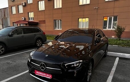 Mercedes-Benz E-Класс, 2022 год, 7 800 000 рублей, 1 фотография