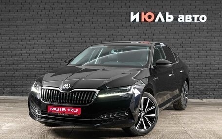 Skoda Superb III рестайлинг, 2025 год, 3 710 000 рублей, 1 фотография