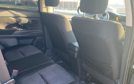 Mitsubishi Outlander III рестайлинг 3, 2013 год, 830 000 рублей, 8 фотография