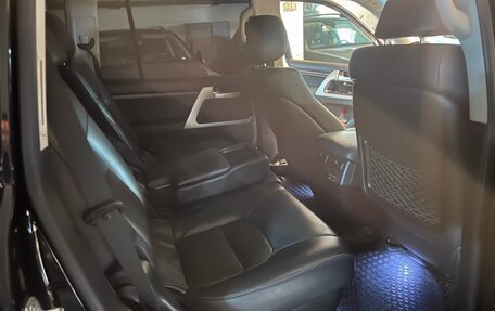 Toyota Land Cruiser 200, 2018 год, 7 900 000 рублей, 7 фотография