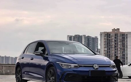 Volkswagen Golf VIII, 2022 год, 1 720 000 рублей, 3 фотография