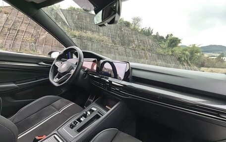 Volkswagen Golf VIII, 2022 год, 1 720 000 рублей, 11 фотография