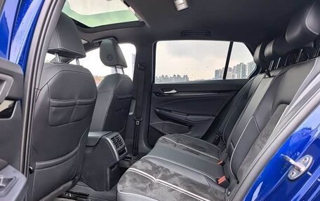 Volkswagen Golf VIII, 2022 год, 1 720 000 рублей, 12 фотография